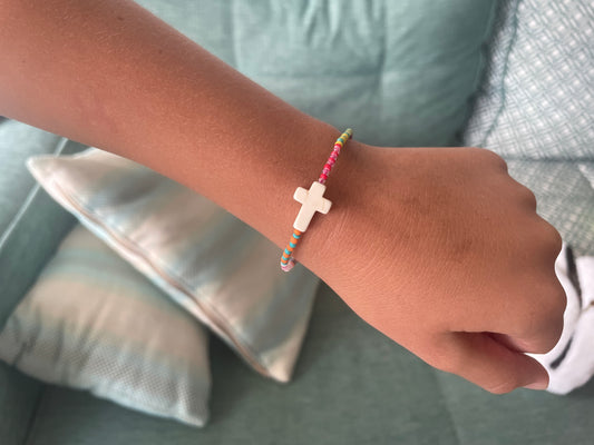 Pulsera De Colores Con Cruz